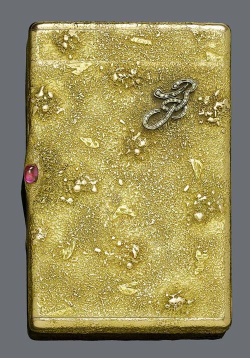GOLD SAMODOROK CIGARETTE CASE, FABERGÉ, WM. AUGUST HOLLMING, St. Petersburg 1898-1903. Yellow and pink gold 56 Zolotniki, 145g. Attractive cigarette case in a rounded rectangular shape, worked in Samodorok technique with a match compartment on the side, striking surface to be replaced. Cover with appliqued Cyrillic monogram BP, decorated with rose-cut diamonds, the clasp set with 1 oval ruby cabochon. Engraved dedication on the inside, dated 24. Julo 1907. Ca. 9.5 x 6.5 x 1.8 cm. Stamped Fabergé in Cyrillic letters, with the initials of the maker and Kokoschnik with the initials of the assayer in Cyrillic letters for A. Richter, 1898 - 1903. Owned by the Von Rall family, St. Petersburg, since 1907. Acquired from Fabergé.