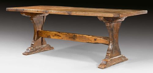 WALNUT REFECTORY TABLE,early Baroque, Italy, 17th century. 210x65x76 cm.