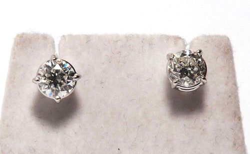 BRILLIANT-CUT DIAMOND STUD EARRINGS. White gold 750. Classic solitaire stud earrings, set with 2 brilliant-cut diamonds totalling ca. 2.02 ct, ca. H-I/ VS2-SI1, in 4-prong chatons.