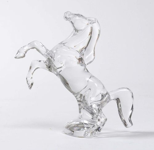 BACCARAT FIGURE OF A HORSE, ca. 1990. Colourless glass. H 21 cm. Signed on the bottom. In original box.