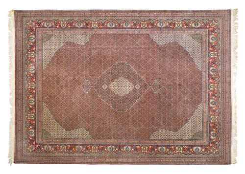 TABRIZ old.Red central field with white and blue central medallion and white corner motifs, finely patterned with stylised flowers, red border, good condition, 450x330 cm.