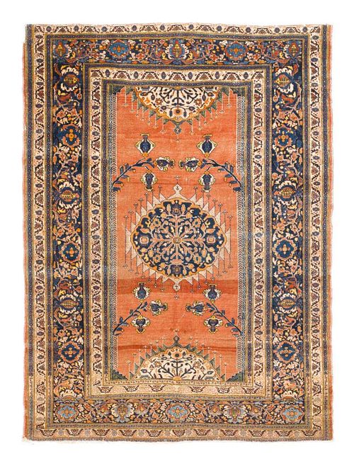 TABRIZ HADJALILI antique.Central field in dusky pink with three floral medallions, stepped border, slightly shortened on one side, signs of wear, 175x130 cm.