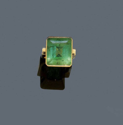TURMALIN-GOLD-RING.