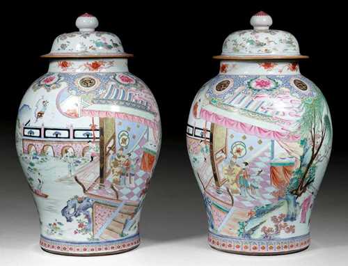 PAIR OF LARGE COVERED VASES.China, Qianlong period, H 60 cm. Outstanding famille rose decoration. With  Würdenträger looking from a terrace at various ladies. Inside edge of one lid damaged, one chip on edge, otherwise very well preserved.