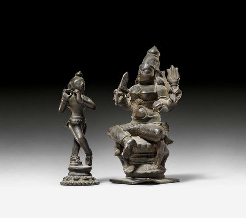 BRONZE FIGURES OF DURGA AND KRISHNA VENUGOPALA. India, 16th/17th c., heights 8.7 and 10.5 cm. Beautifully worn. Chips. (2) German private collection. Acquired in India between 1962 and 1982.