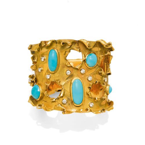 TURQUOISE, DIAMOND AND GOLD BANGLE, ca. 1970. Yellow gold 750, 134 g. Set with 5 different turquoise cabochons and 10 brilliant-cut diamonds, weighing ca. 1.00 ct. W ca. 6 cm, ca. 5.3 x 4.7 cm.