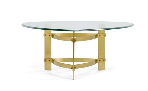 FONTANA ARTE, SALON TABLE, circa 1960. Brass and glass. 89x90x38 cm.