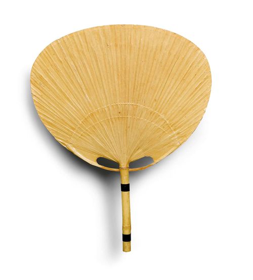 INGO MAURER (1932), PAIR OF WALL APPLIQUES, model "Uchiwa", designed in 1973 for Design M. Bamboo. H 76 cm.