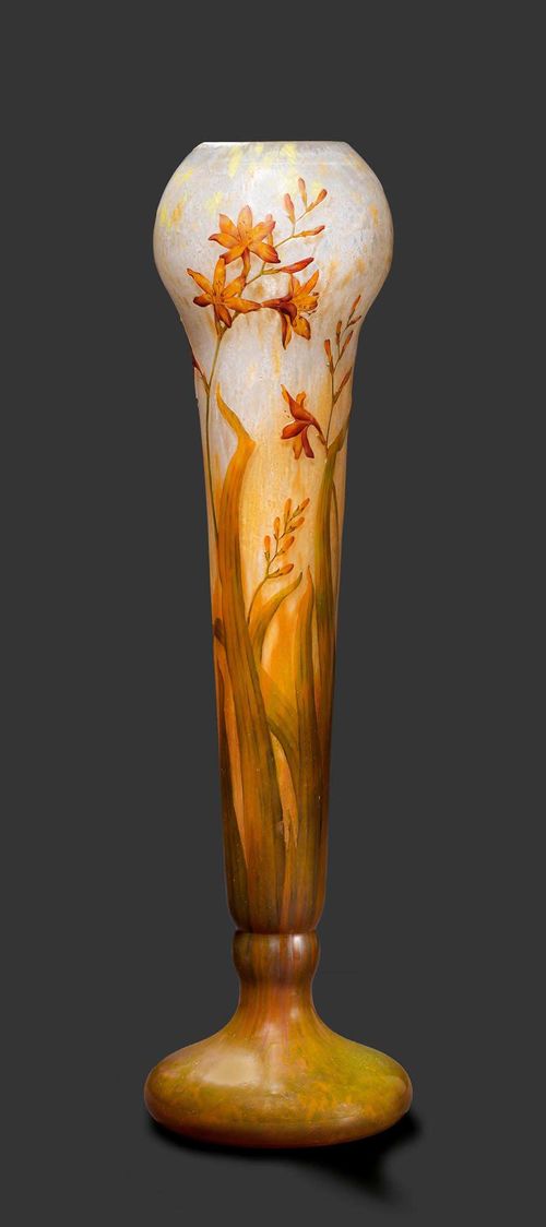 DAUM NANCY VASE, circa 1900 White etched and enamelled glass, decorated with lily motif. Signed Daum Nancy. H. 50 cm.