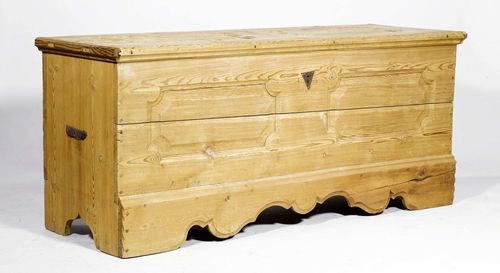 BAROQUE SWISS PINE CHEST, Grisons, 18th century. Swiss stone pine. The hinged cover and the front recessed. 181x61x78 cm. The sides with cracks and some repairs. Possibly alterations to the base.