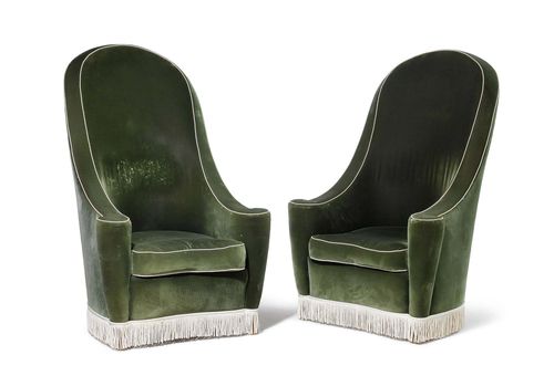 MADELEINE CASTAING (1894 - 1992) PAIR OF TALL ARMCHAIRS, c. 1950 Green velour upholstery. One with stains on the backrest.
