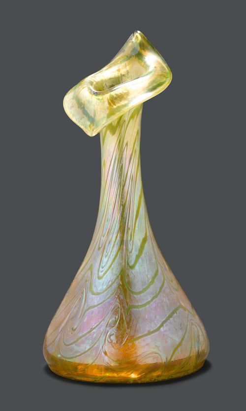 Attributed to LOETZ VASE, circa 1900 Yellow glass, iridescent-green. Blossom-shaped, wavy decoration. H 33.5 cm.