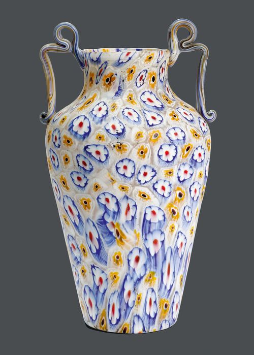 FRATELLI TOSO MURANO VASE "Millefiori", circa 1920 Murrine glass. Baluster shape with applied handles. One handle, restored. H 33 cm.