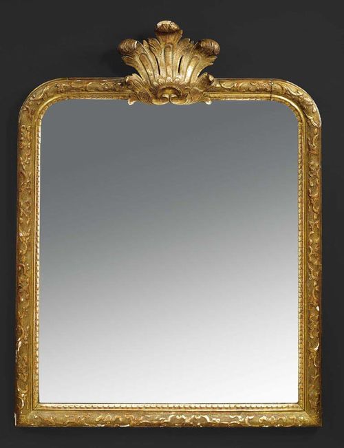PIERCED AND CARVED MIRROR, Louis XV, Bern, 18th century With remains of old gilding. Requires some restoration. H 99 cm, W 70 cm.