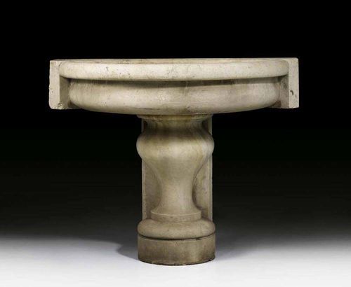 PAIR OF MARBLE BASINS, late Baroque, probably Italy, 19th century White/grey speckled marble. Some chips. 100x60x85 cm. Provenance: from a German collection.