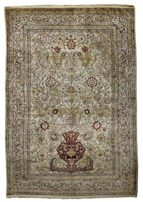 HEREKE silk, signed, antique. Light central field, lavishly decorated with vase of flowers and flowers, in harmonious colours, light border, good condition, 186x126 cm.