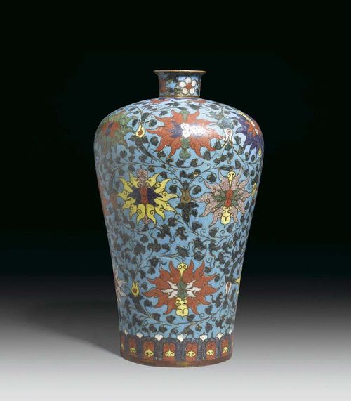 CLOISONNÉ-VASE in Meiping design. On a turquoise background, large lotus flowers in yellow, red, white and combination colors, linked through fine leaf tendrils. The inside of the neck and the base are gilded. China, 2nd half of the 16th century, H 33.4 cm. Restored at the shoulder. Berti Aschmann Collection. Cf. Brinker/Lutz, Chinese cloisonné, the Pierre Uldry Collection, Museum Rietberg 1985, Ill. 122..