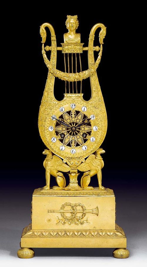 LYRAPENDULE "AUX GRIFFONS",