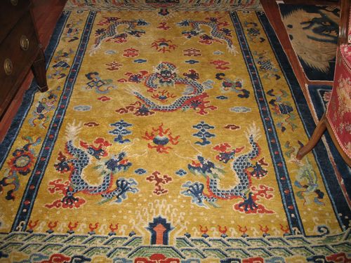 CHINA silk, old. Yellow ground with dragon motifs in blue.  Good condition. 247x153 cm.
