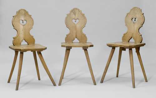 LOT VON 3 STABELLEN,
