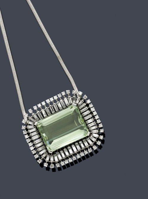 BERYL AND DIAMOND PENDANT, BURCH. White gold 750, 49g. Fancy pendant, rectangular with rounded corners, set with 1 step-cut green beryl of ca. 32.00 ct, within a border of 46 baguette-cut diamonds weighing ca. 3.00 ct, and 46 single-cut diamonds weighing ca. 1.00 ct. Signed Burch. On a classic snake chain, L ca. 40.5 cm.