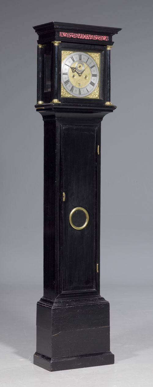 LONGCASE CLOCK WITH SECOND AND DATE,