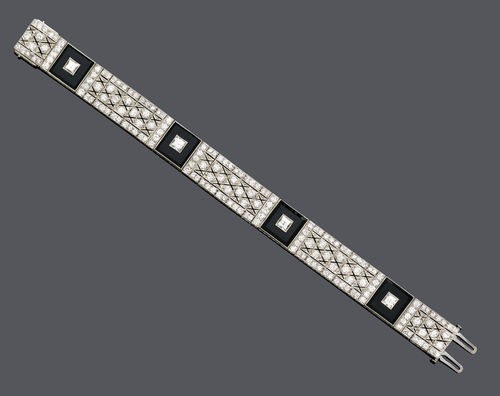 ONYX AND DIAMOND BRACELET, ca. 1930.