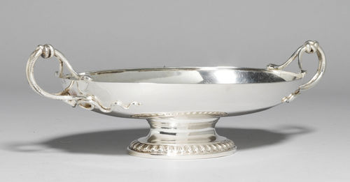 OVAL FOOTED BOWL.