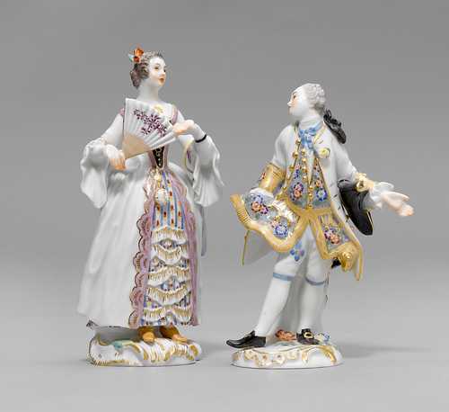 PAIR OF SMALL FIGURES 'KAVALIER' AND 'DAME MIT FÄCHER',