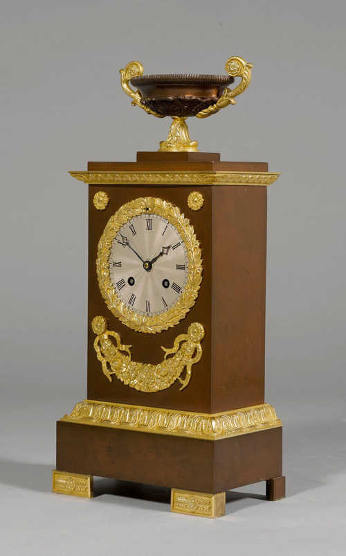 TISCHPENDULE,