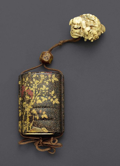 A FOUR CASE INRÔ DECORATED WITH BUSH CARRYING RED BERRIES. Japan, 18th719th c. Height 7.6 cm.