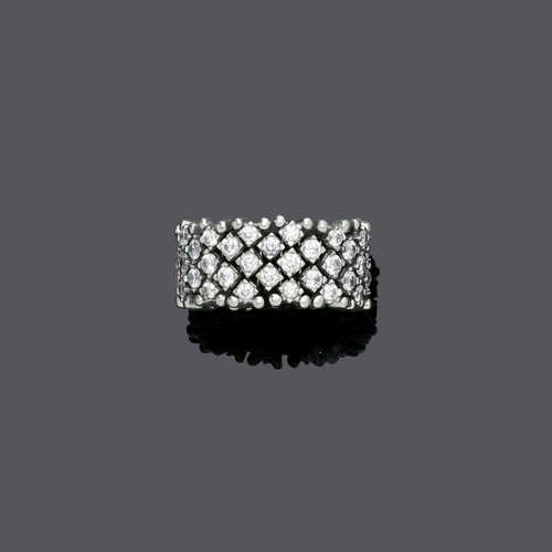 DIAMOND RING.