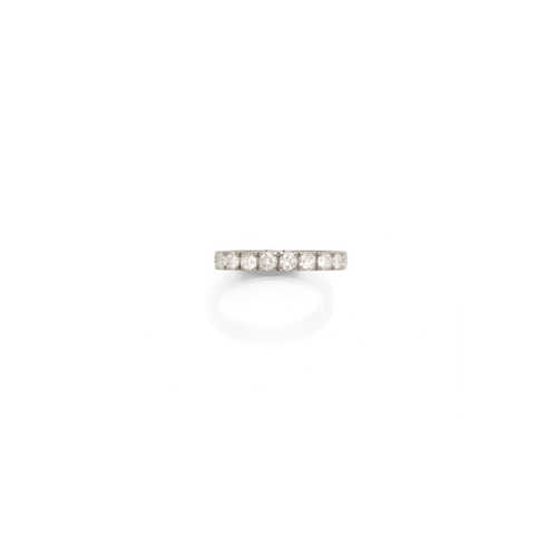 DIAMOND RING, ca. 1960.