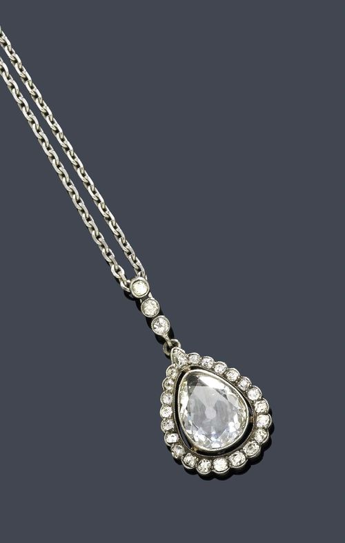 DIAMOND PENDANT WITH CHAIN, ca. 1900. Platinum over pink gold. Fancy, drop-shaped pendant, the centre set with 1 drop-cut diamond of ca. 1.80 ct, ca. D-E/ SI1, within a border of 23 old European-cut diamonds weighing ca. 0.60 ct. Mounted on an eyelet set with diamonds. On a modern anchor chain in white gold, L ca. 46.5 cm. Tested by Gemlab.