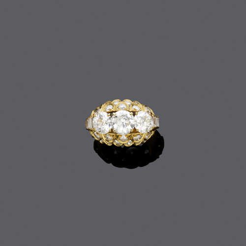 DIAMOND RING, France, ca. 1970.
