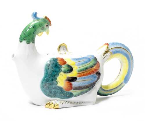 TEAPOT IN THE SHAPE OF A HEN
