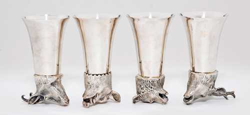 FOUR DRINKING VESSELS / HUNTING BEAKERS,