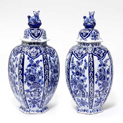 PAIR OF "DELFT" FAIENCE VASES WITH LIDS