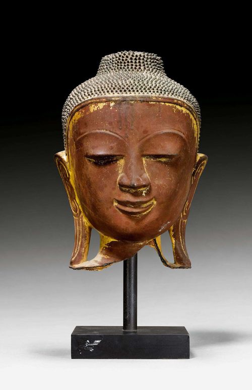 A SHAN STYLE DRY LACQUER HEAD OF BUDDHA. Burma, 18./19. Jh. H 25 cm.