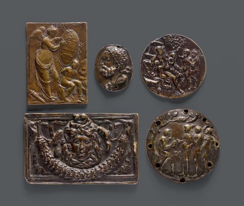 LOT OF 5 BRONZE PLAQUES, Renaissance, probably Italy, 16th/17th century. Bronze. 5 plaques of various shapes and sizes. Representations: head of the Gorgon Medusa / earth goddess with 2 children and 2 satyrs / Judgment of Paris / Victoria on shield / philosopher bust.