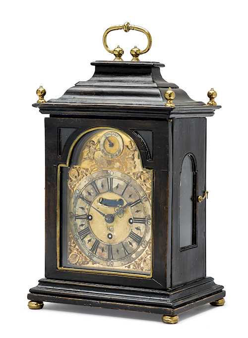 SMALL BRACKET CLOCK WITH DATE AND 1/4-HOUR STRIKING MECHANISM