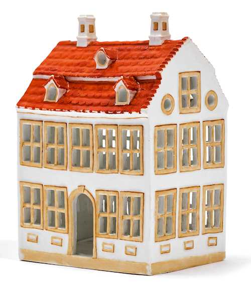 RARE MODEL OF A TOWNHOUSE