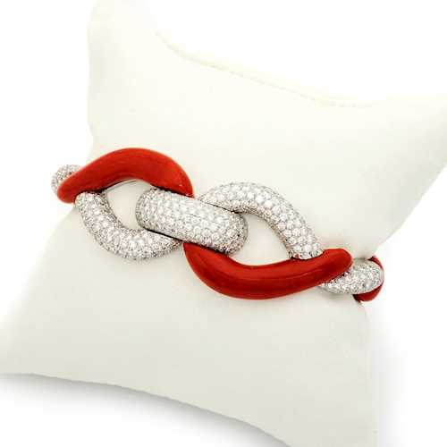 CORAL AND DIAMOND BRACELET.