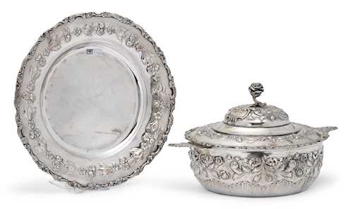 LIDDED TUREEN WITH DISPLAY PLATE