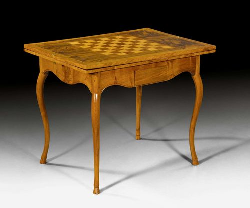 GAMES TABLE,so-called "table à tric-trac", Louis XV, Berne , 18th century. Walnut, burlwood, cherry and domestic fruit woods, in veneer and inlaid with fillets and reserves. Rectangular, removable leaf inlaid with a chess board and lined with green felt. Inside, a backgammon board. Front with 1 drawer with various compartments. 86x62x72 cm.
