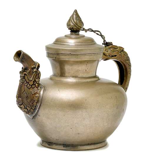 純銅奶茶壺。