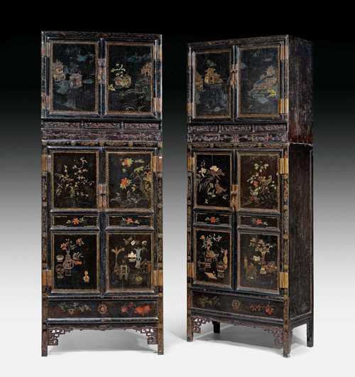 PAIR OF TALL IMPERIAL LACQUER CABINETS,Kangxi (1662-1722), China. Shaped and finely lacquered wood. Iron mounts. 110x54x274 cm.