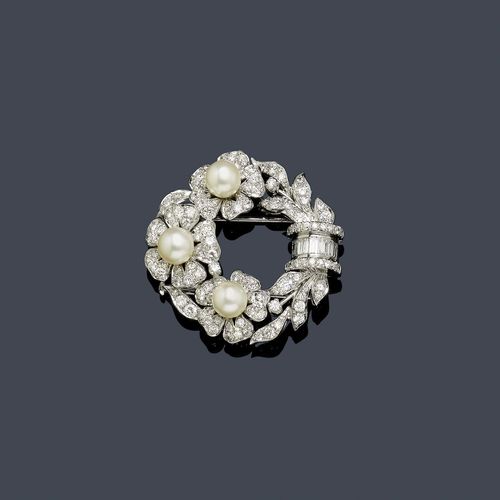 DIAMANT-PERLEN-CLIPBROSCHE, BULGARI, um 1950.