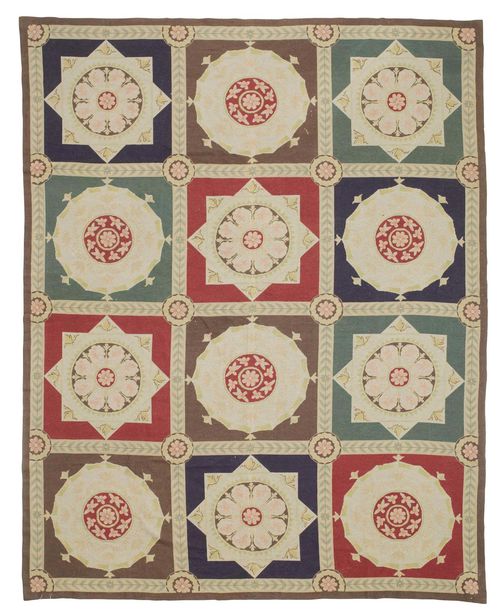 AUBUSON old.Central field divided into twelve squares, with floral medallions, 360x335 cm.