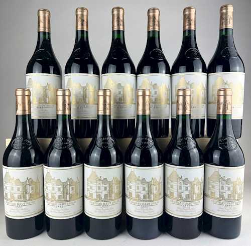 12 bts Pessac-Léognan Ch. Haut Brion 1er Grand Cru Classé CBO 0.75 L 1985